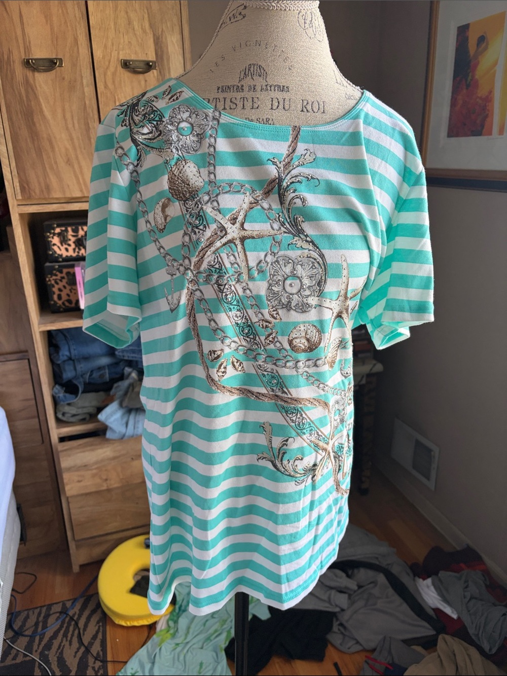 Karen Scott Striped Aqua and White Short-Sleeve Men's Shirt with Ornate Print -